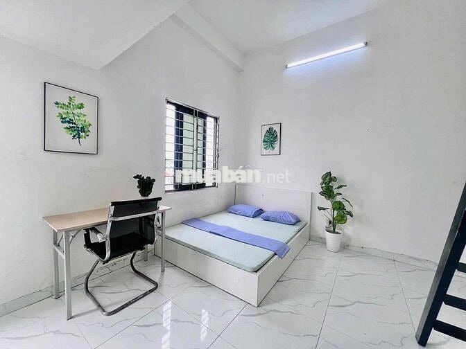 DUPLEX BAN CÔNG NGAY NGÃ TƯ HÀNG XANH