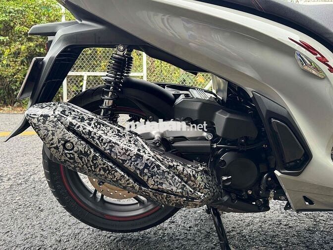 Trãi nghiệm xong, cần ra đi SH 350 2022 máy Thái.