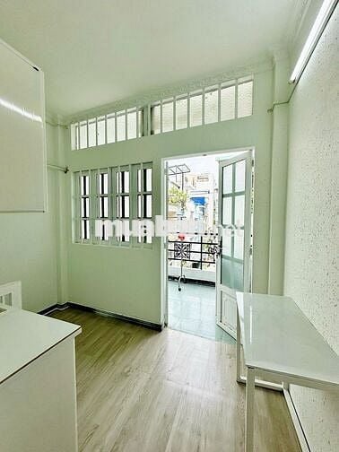 Mình cần pass phòng trọ ngay quận 5 30m2