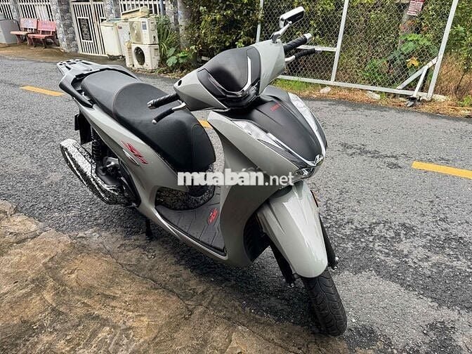 Trãi nghiệm xong, cần ra đi SH 350 2022 máy Thái.