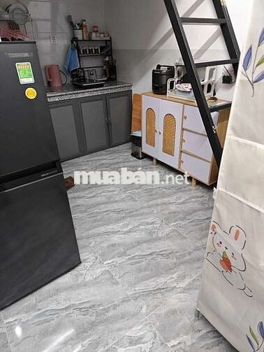 Mình cần pass lại phòng tại 98/99 Bùi Văn Ba, Quận 7