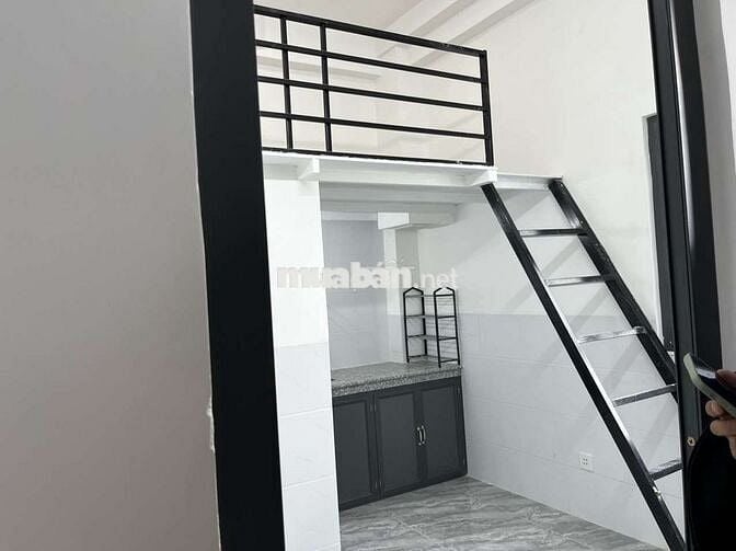 Mình cần pass lại phòng tại 98/99 Bùi Văn Ba, Quận 7