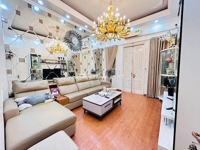 Bán nhà mặt phố Tây Hồ 70m2 5 tầng thang máy kinh doanh giá đầu tư