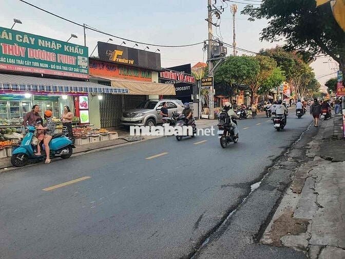 NHÀ PHỐ ĐẸP HỘI TỤ CÁC TIỆN ÍCH *** 2 MẶT TIỀN ĐƯỜNG.   LINH XUÂN