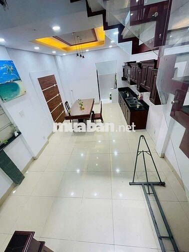 NHÀ ĐẸP LUNG LINH 1TRỆT 3LẦU 3PN 4WC, SÂN ĐẬU OTO, ĐƯỜNG 11 LINH XUÂN