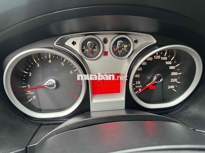 focus 2012 số tự động xe gia đình