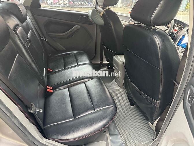 focus 2012 số tự động xe gia đình