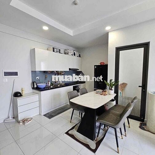 Bán Nhanh Căn Hộ Đã Có Sổ Address: 1079 Tạ Quang Bửu ,1PN + 1 & STUDIO