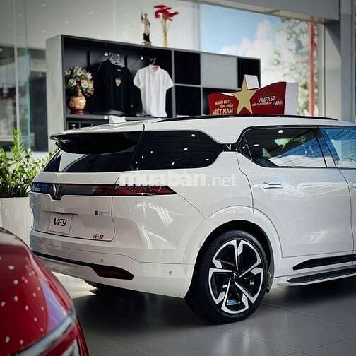 VINFAST VF9 PLUS LĂN BÁNH CHỈ 1.5 TỶ, CÒN GIẢM