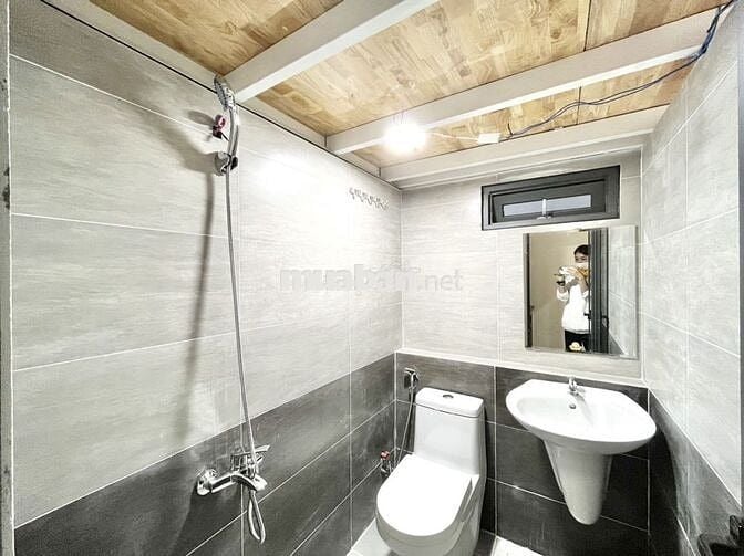 Ở NGAY! CĂN HỘ CÓ GÁC MỚI FULL NỘI THẤT GẦN CƯ XÁ LỮ GIA SIÊU AN NINH