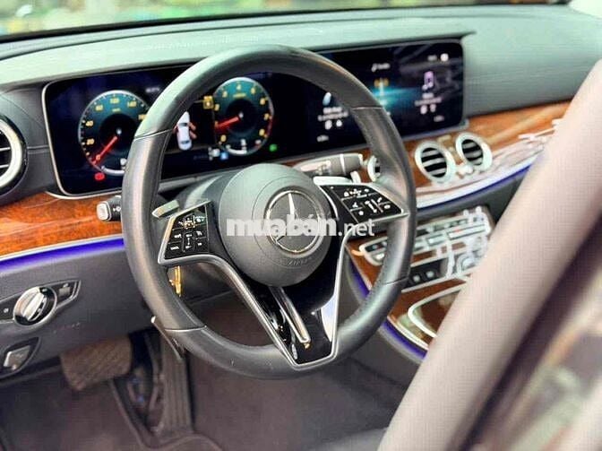 MERCEDES-BENZ E200 Exclusive  dkld 2025 13.000 km