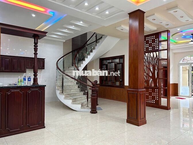 HCM-Bình Tân-Cho thuê nhà Biệt Thự 560m2 Tân Tạo, gần khu Tên Lửa