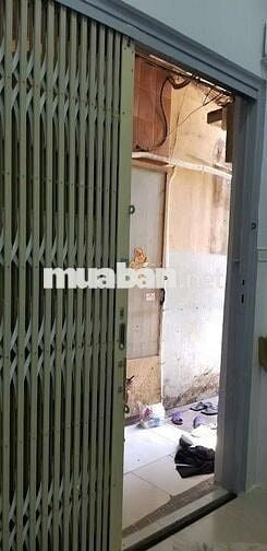 Cho thuê nhà 2pn2wc ngay chợ Hòa Hưng p15 Quận 10