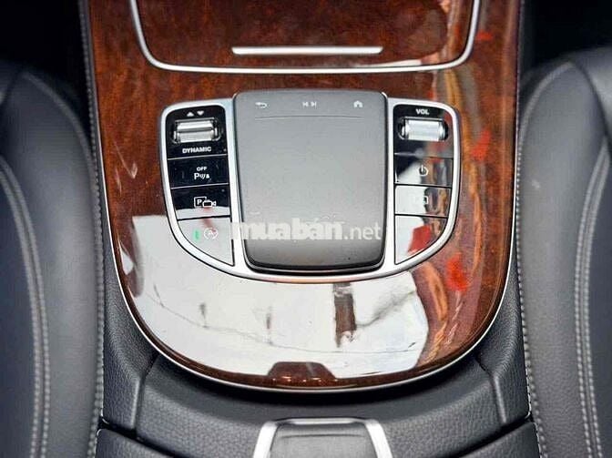 MERCEDES-BENZ E200 Exclusive  dkld 2025 13.000 km