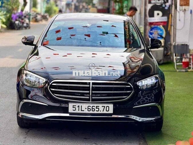 MERCEDES-BENZ E200 Exclusive  dkld 2025 13.000 km