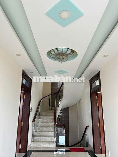 HCM-Bình Tân-Cho thuê nhà Biệt Thự 560m2 Tân Tạo, gần khu Tên Lửa