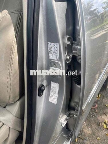 Innova 2010 xe gia đình chạy kĩ