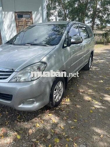Innova 2010 xe gia đình chạy kĩ