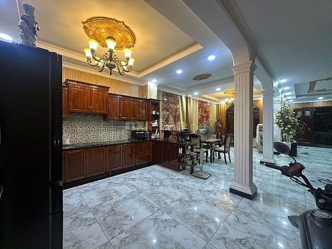 Bán Biệt Thự 8x18m, 3 tầng, 6PN 5WC, KDC Gia Hòa, ngay QL50 đi vào 