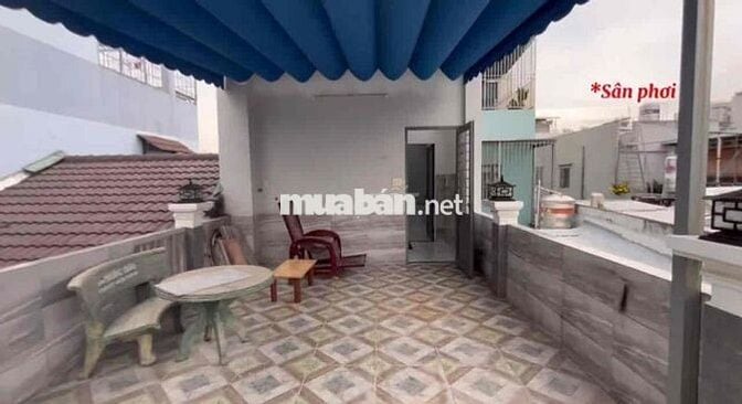 nhà hẻm Phạm Đăng Giảng, 4x17, 1trệt2lầu, 3PN-có nội thất, giếng trời