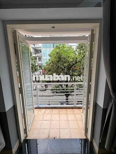 Khai trương căn hộ Studio ban công siêu đẹp ngay Nguyễn Gia Trí