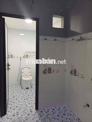 Cho thuê nguyên căn 5,60 x 18m 3 phòng 2wc mới ở liền 13,5tr tháng