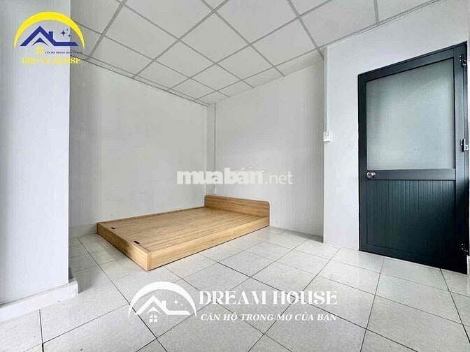 CHDV MỚI GẦN ĐH VĂN HIẾN VÀ NGÃ TƯ BỐN XÃ CÓ BAN CÔNG RIÊNG - FULL NT