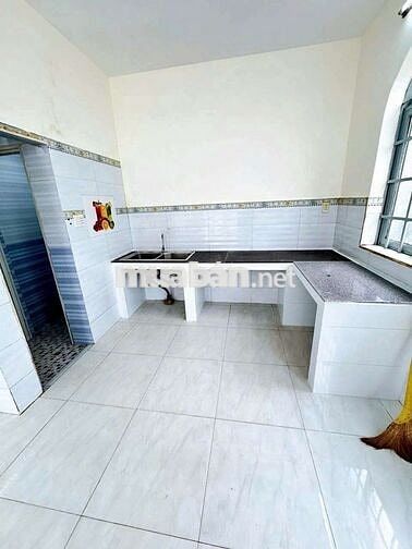 Nhà cho thuê Mặt Tiền Kinh Doanh, Hiệp Tân (2PN 2WC) gần trường học