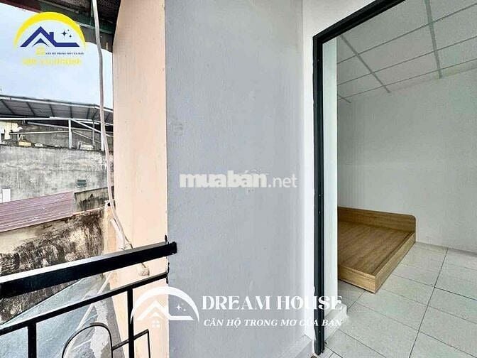 CHDV MỚI GẦN ĐH VĂN HIẾN VÀ NGÃ TƯ BỐN XÃ CÓ BAN CÔNG RIÊNG - FULL NT