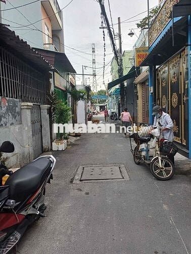 Cho thuê nguyên căn 5,60 x 18m 3 phòng 2wc mới ở liền 13,5tr tháng