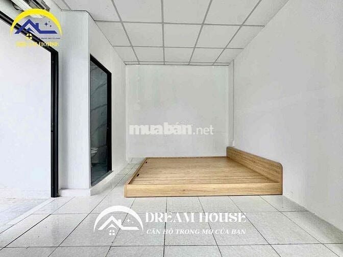 CHDV MỚI GẦN ĐH VĂN HIẾN VÀ NGÃ TƯ BỐN XÃ CÓ BAN CÔNG RIÊNG - FULL NT