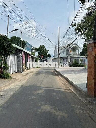 Đất đẹp giá rẻ 75m2 giá 1,55 tỷ ở đường Vườn Lài , An Phú Đông Quận 12