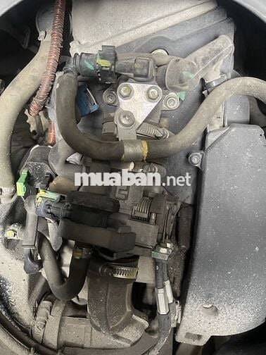 Xe máy Piaggio Vespa màu đen, 1047 km