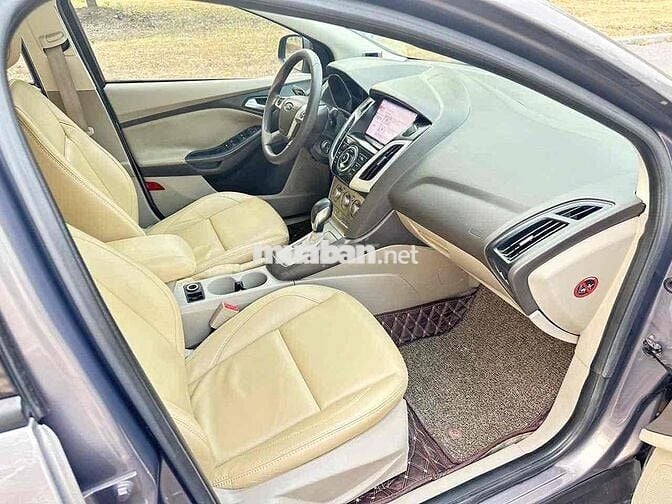 Ford Focus 2014 Sport 2.0 AT - 90000 km