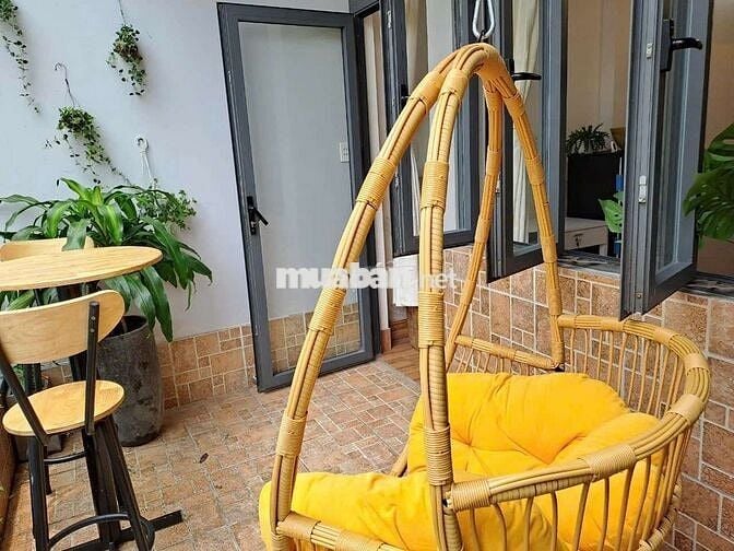 Căn hộ ban công 45m2 đầy đủ nội thất gần CV Hoàng Văn Thụ Sân Bay