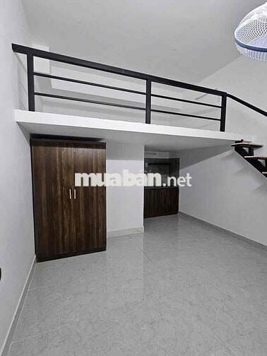 9tầng,  1500m2 sàn, ngay Tân Sơn Nhất, 80 phòng doanh thu 5.5TỶ/năm