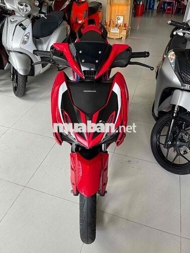 winer x . thắng abs . máy zin im . áo đẹp