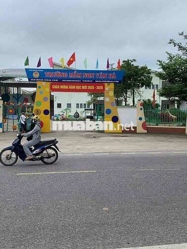 NHẬP KHẨU ĐÔNG ANH- Ô TÔ VÀO TẬN ĐẤT- RA ĐƯỜNG DẪN CẦU TỨ LIÊN GẦN