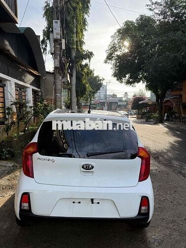 Em càn bán KIA MORNING AT 2019