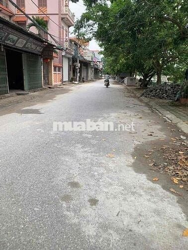 NHẬP KHẨU ĐÔNG ANH- Ô TÔ VÀO TẬN ĐẤT- RA ĐƯỜNG DẪN CẦU TỨ LIÊN GẦN