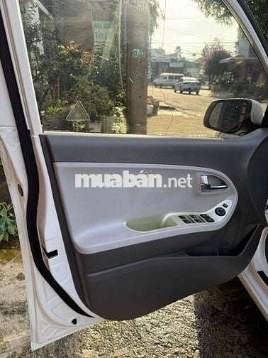 Em càn bán KIA MORNING AT 2019