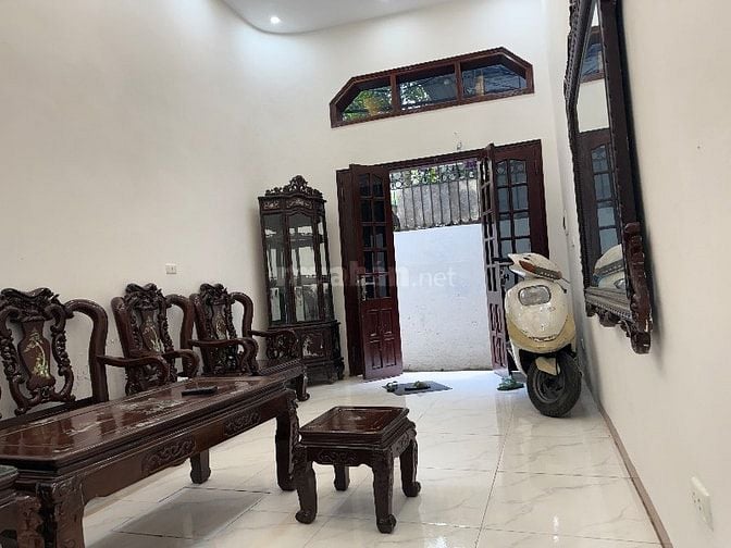 CHÍNH CHỦ bán nhà phố Bạch Mai. Diện tích 39m2, 3,5 tầng, lô góc.