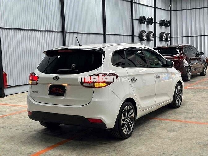 Kia Rondo 2017 MT rất mới