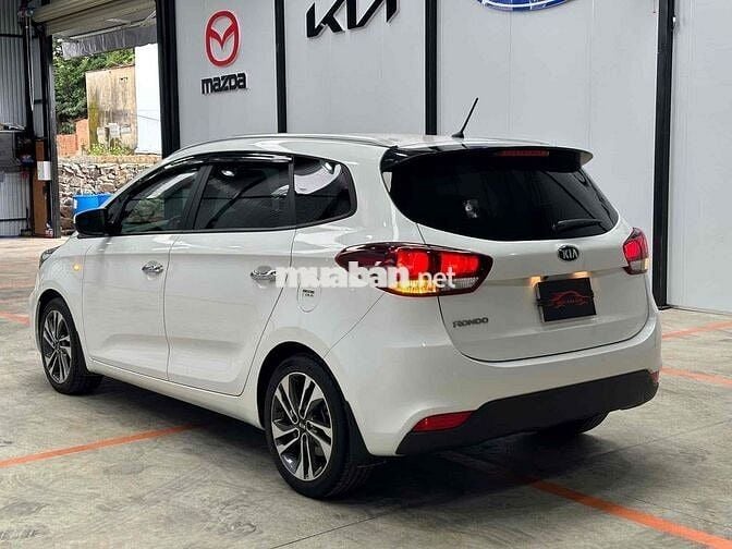 Kia Rondo 2017 MT rất mới