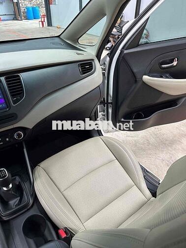 Kia Rondo 2017 MT rất mới