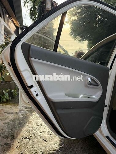 Em càn bán KIA MORNING AT 2019