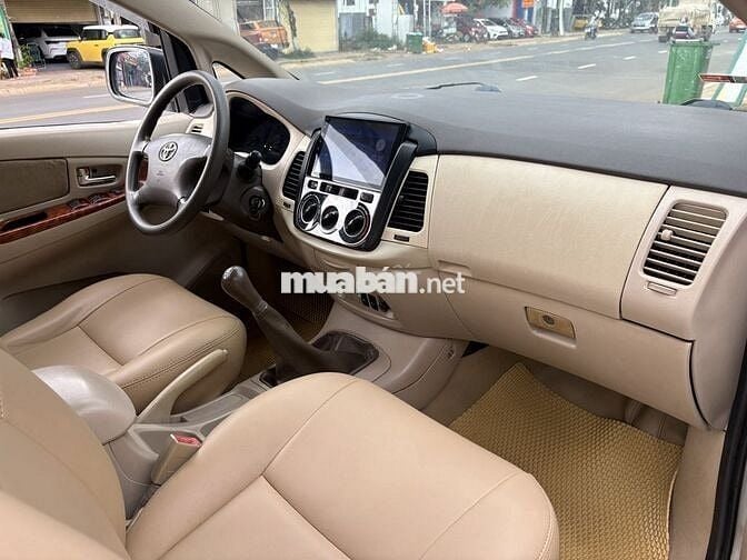 Toyota Innova 2008 G - 158000 km