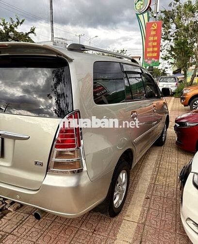 Toyota Innova 2008 G - 158000 km