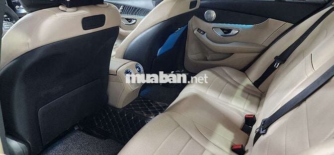 Mercedes-Benz C200 W205 2.0 AT 2017 Nâu