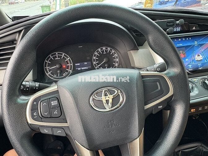 Toyota Innova 2017 2.0E - 94000 km